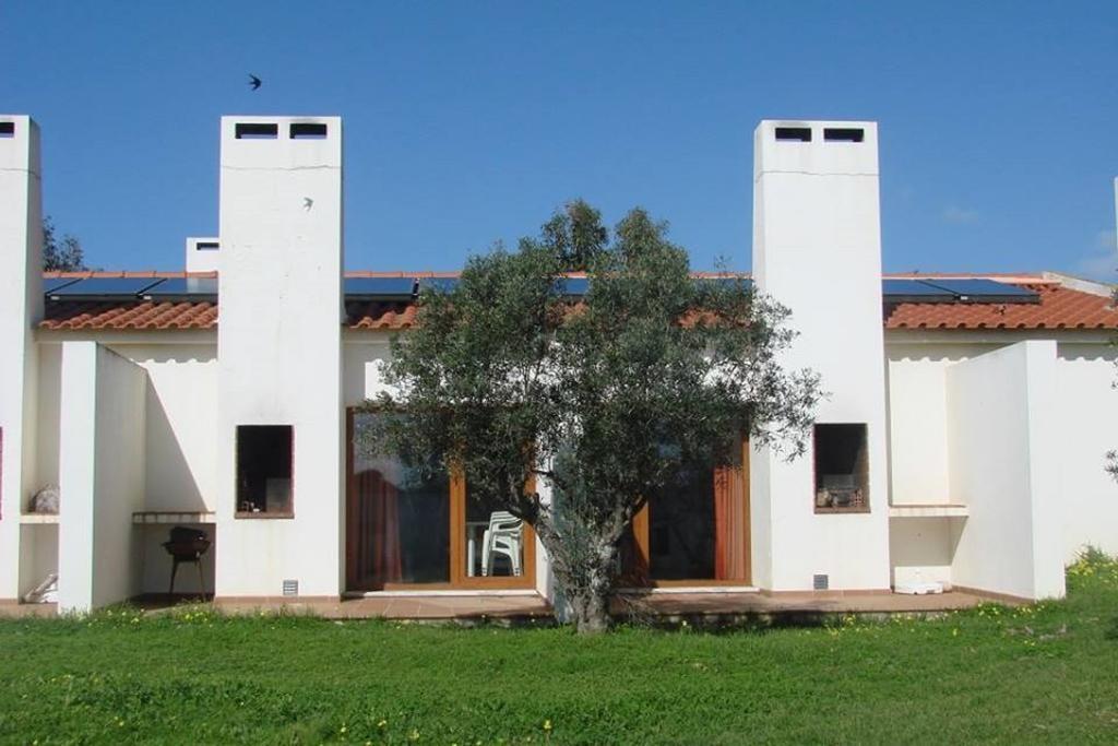 Parque De Campismo Da Ilha Do Pessegueiro Hotel Porto Covo Exterior photo